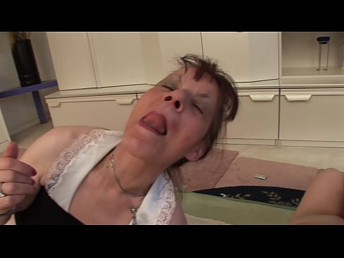 ❤️ Kaks vanaema ja üks vanaisa teevad kolmekesi ❤️❌ Seksivideo at us et.passenger33.ru ️❤